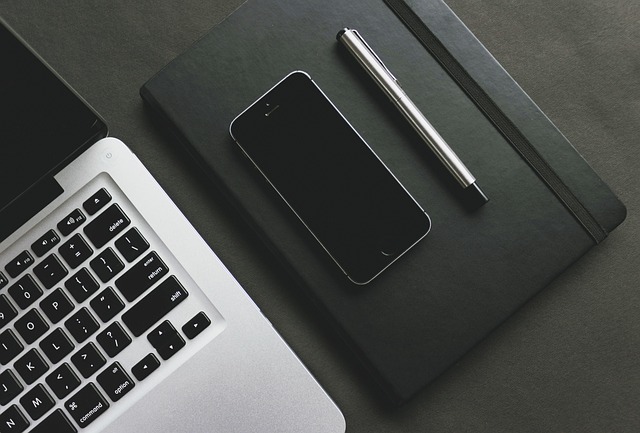 Choosing the Right Web Hosting: Key Factors to Ensure Your Site's Performance and Reliability